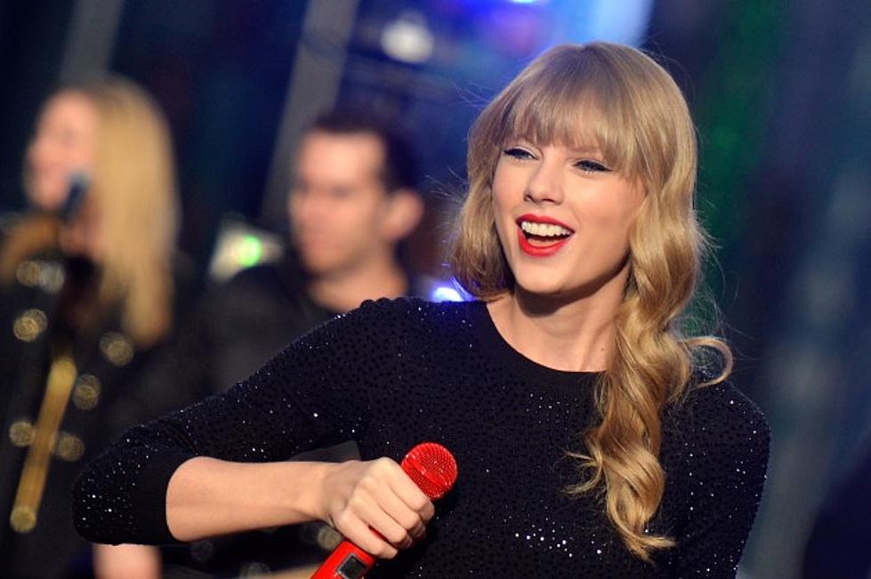 Taylor Swift to Paint Times Square &#8216;Red&#8217; on New Year&#8217;s Eve