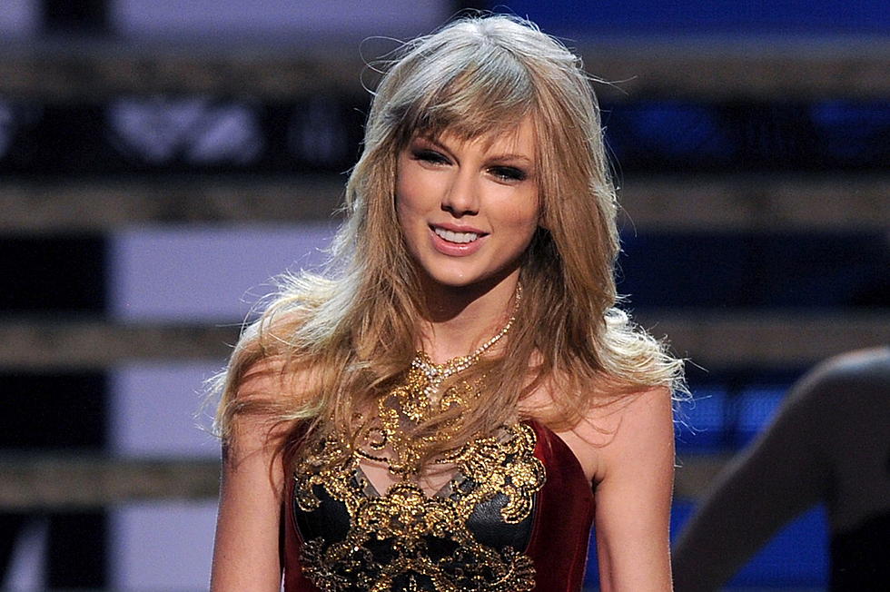 Taylor Swift Sports Pink Hair While Shooting ‘I Knew You Were Trouble’ Video