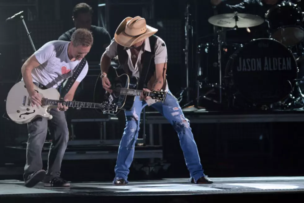 Jason Aldean Takes the Crowd for a ‘Little Ride’ at the 2012 CMA Awards