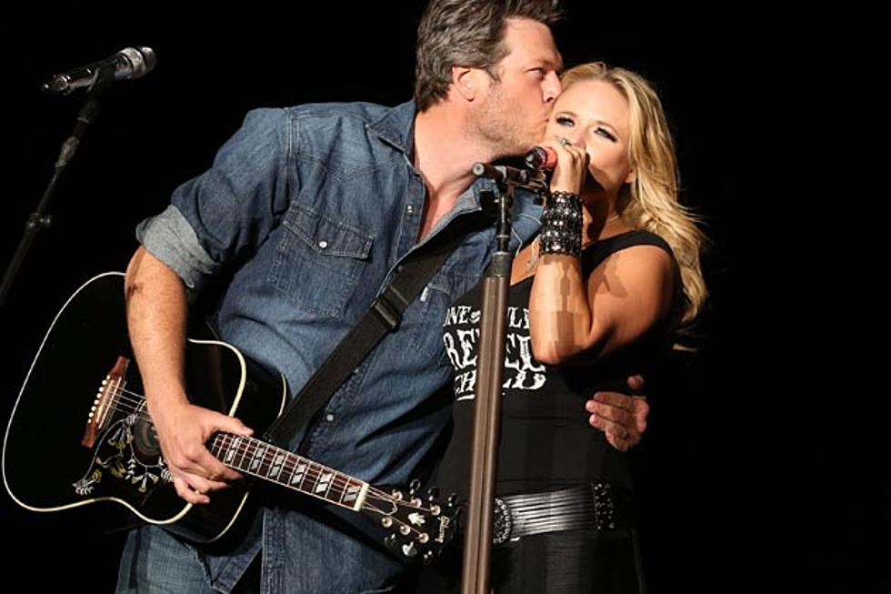 Blake Shelton Mulling Over What to Get Miranda Lambert for Christmas