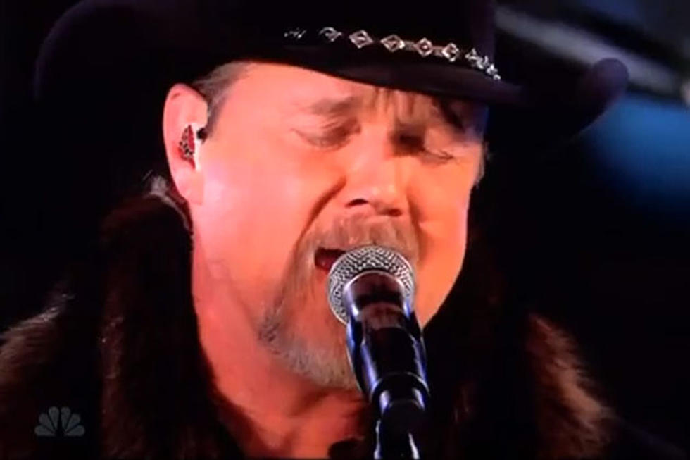 Trace Adkins Rocks The Exile Classic &#8220;Kiss You All Over&#8221; [VIDEO]