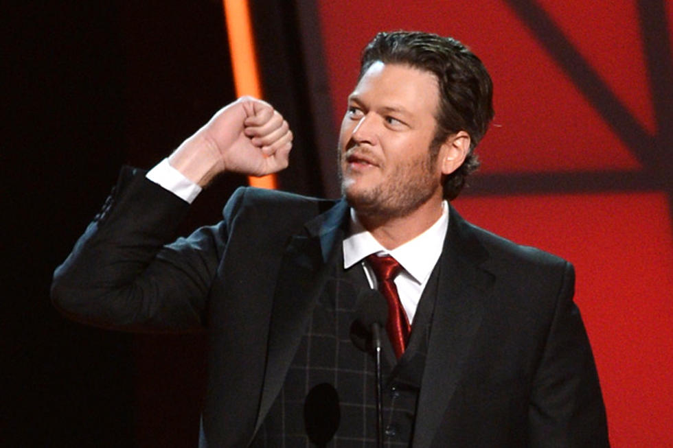 Blake Shelton Wins Entertainer of the Year at 2012 CMAs, Responds With Shock and Awe