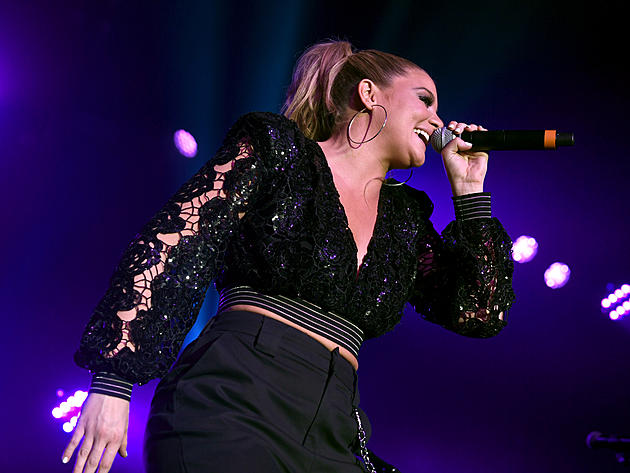 10 Things You Didn&#8217;t Know About Lauren Alaina: No. 10