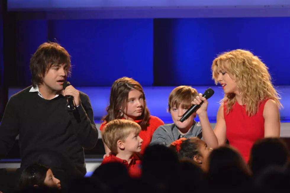 Children Gather to Watch the Band Perry Perform &#8216;Some Children See Him&#8217; on 2012 &#8216;CMA Country Christmas&#8217; Program