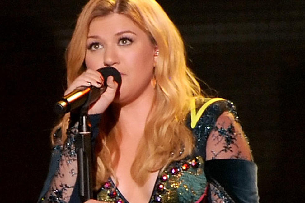Kelly Clarkson Thought Whitney Houston’s Death Was Bad Omen for Her Relationship