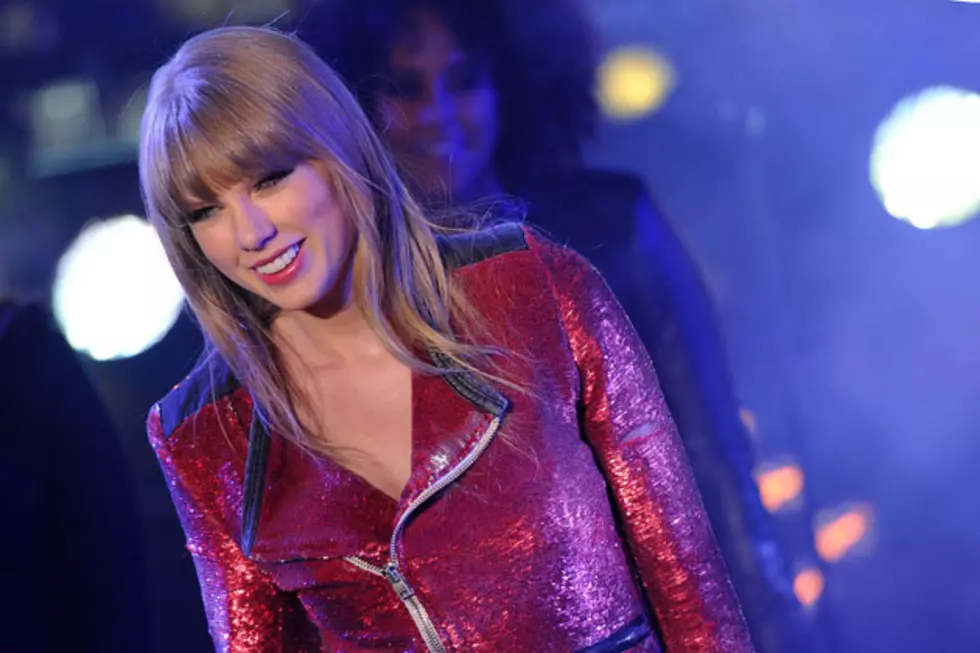 Taylor Swift Wins Seven Taste of Country Awards, Including Artist of the Year