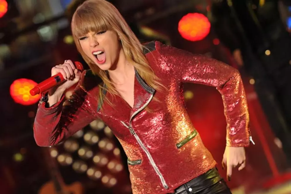 Taylor Swift Gives Private Concert on the Seine River in France