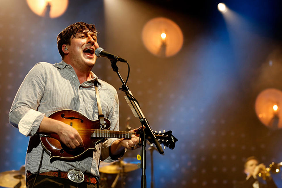 Mumford and Sons Perform ‘I Will Wait’ at the 2013 Grammy Awards