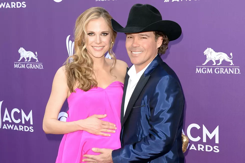 Clay Walker Dishes on His Wife’s Pregnancy Cravings
