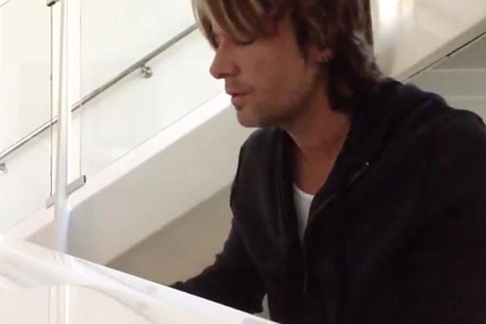 Keith Urban Sings Musical Tribute to George Jones