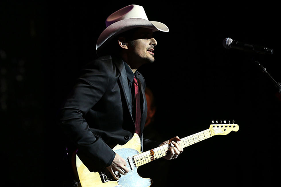 John Mayer Joins Brad Paisley for ‘Beat This Summer’ Performance at the 2013 ACM Awards