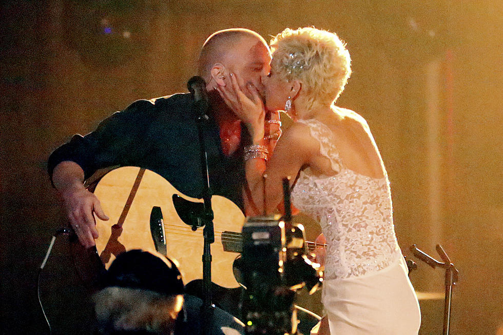 Kellie Pickler Rumbas While Husband Kyle Jacobs Sings During ‘Dancing With the Stars’ Performance