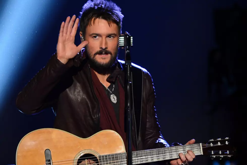 Eric Church Ditches Signature Hat, Sunglasses to Perform &#8216;Like Jesus Does&#8217; at 2013 ACMs