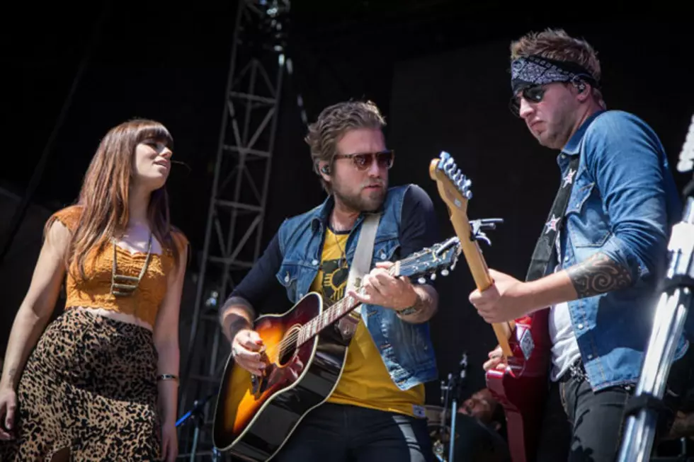 Watch: Gloriana Dish on Tom Gossin’s Bachelor Party, Rachel Reinert’s Sexiest Men in Country at 2013 ToC Music Festival