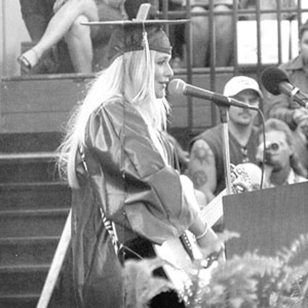 Miranda Lambert&#8217;s Graduation Picture