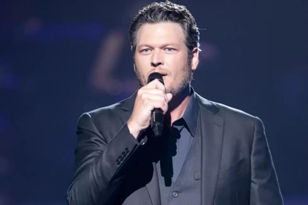 Absent Blake Shelton Wins CMT&#8217;s 2013 Male Video of the Year Award for &#8216;Sure Would Be Cool if You Did&#8217;