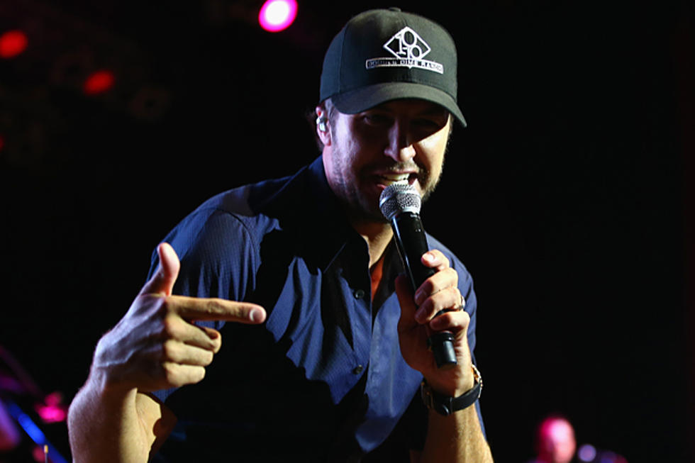 Luke Bryan ‘Crashes the Party’ at the 2013 CMT Music Awards