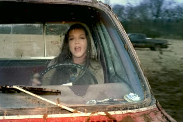 10 of the Most Redneck Country Songs Ever