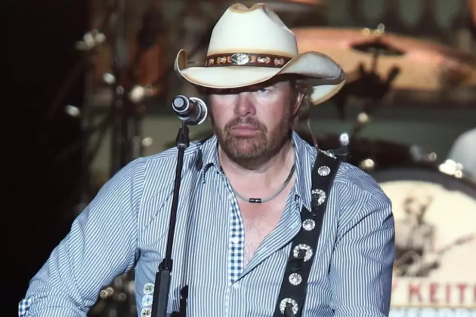 Toby Keith’s Tour Bus Catches Fire