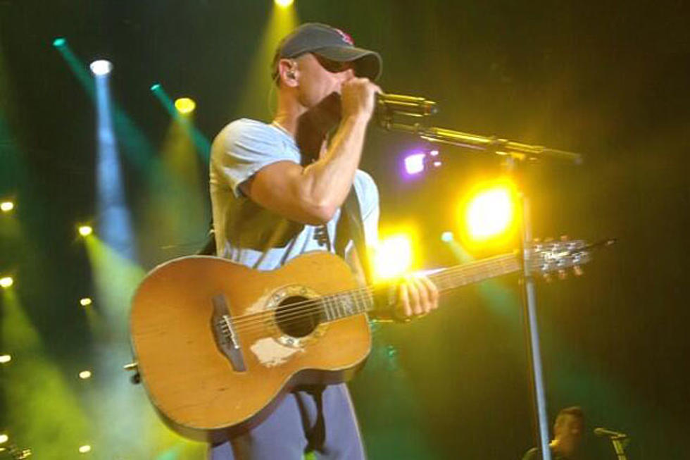 Kenny Chesney Makes His First-Ever Mid-Show Costume Change