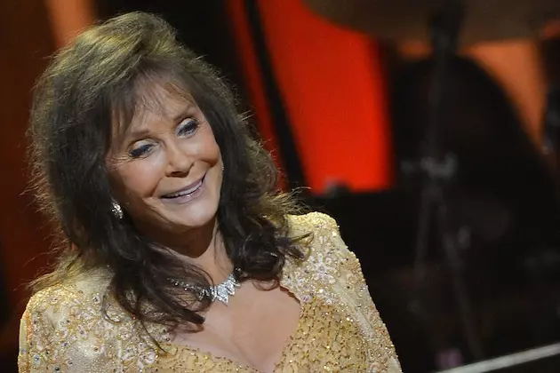 Loretta Lynn Receives Billboard&#8217;s First-Ever Women in Music Legend Award