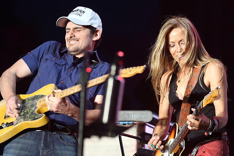 Brad Paisley Encouraged Sheryl Crow to ‘Come Home’ to Country Music