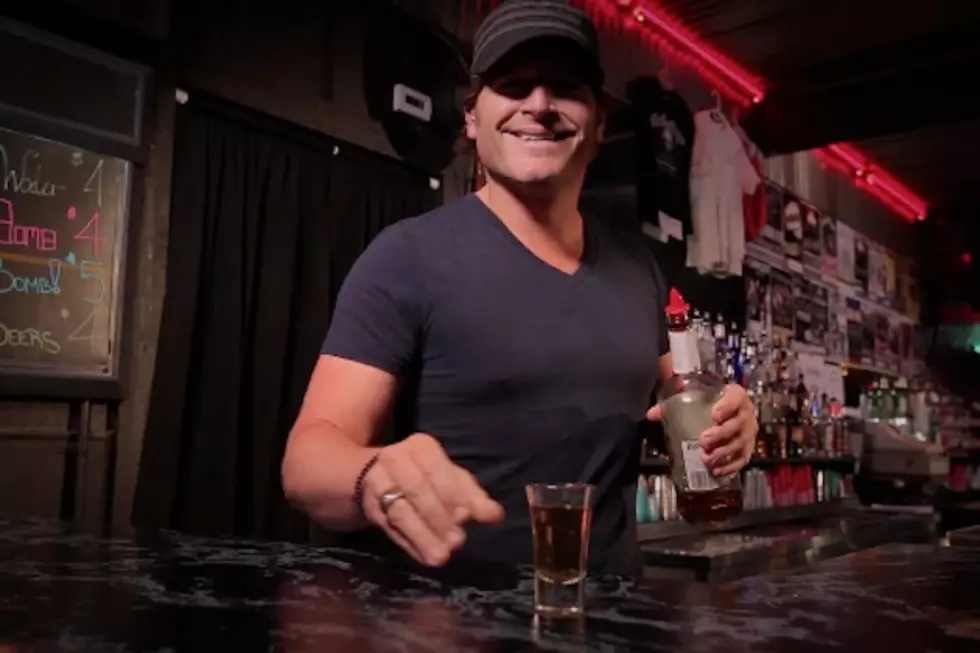 Jerrod Niemann Plays Bartender 'Drink to That All Night' Video