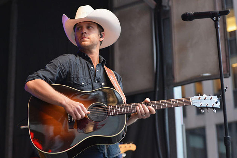 Check Out Justin Moore’s New Video For ‘Lettin’ The Night Roll’ [VIDEO]