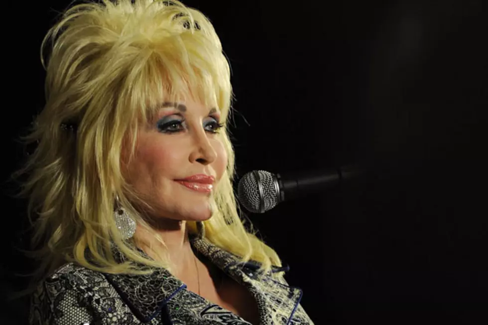 Dolly Parton Injured in Nashville Car Crash