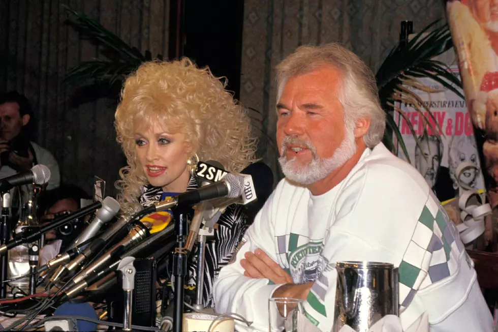 39 Years Ago: Dolly Parton and Kenny Rogers Release ‘Islands in the Stream’