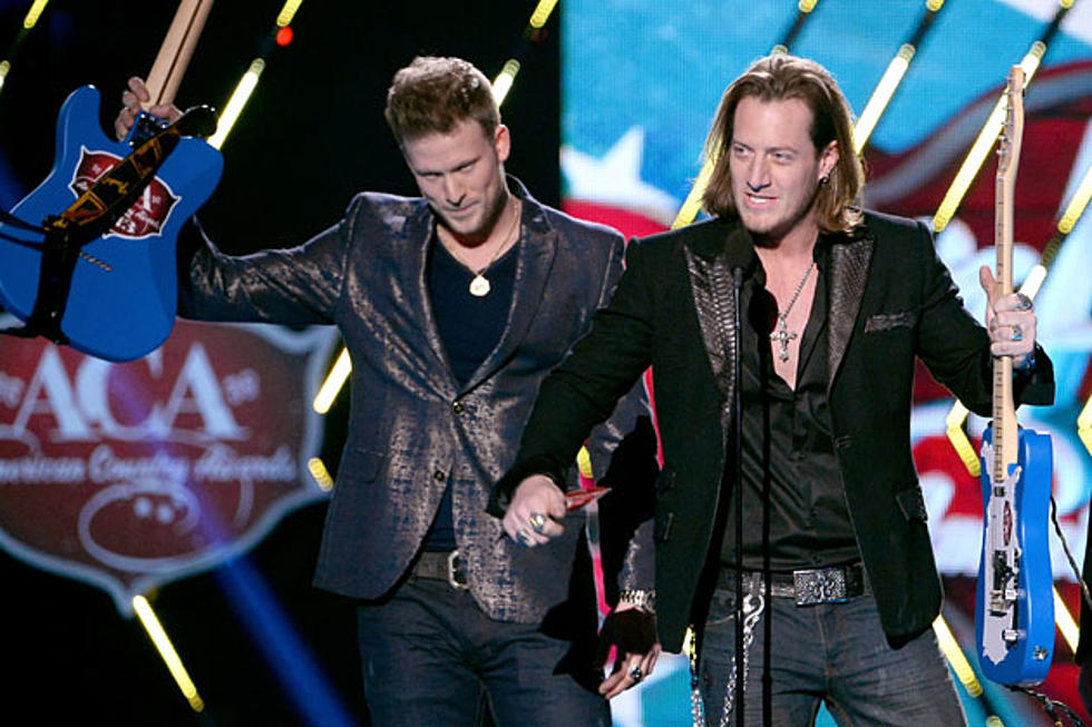 Florida Georgia Line Heat Up the 2013 ACAs With ‘Stay’ Performance