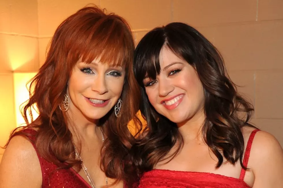 kelly-clarkson-says-mom-in-law-reba-mcentire-is-a-mentor-too