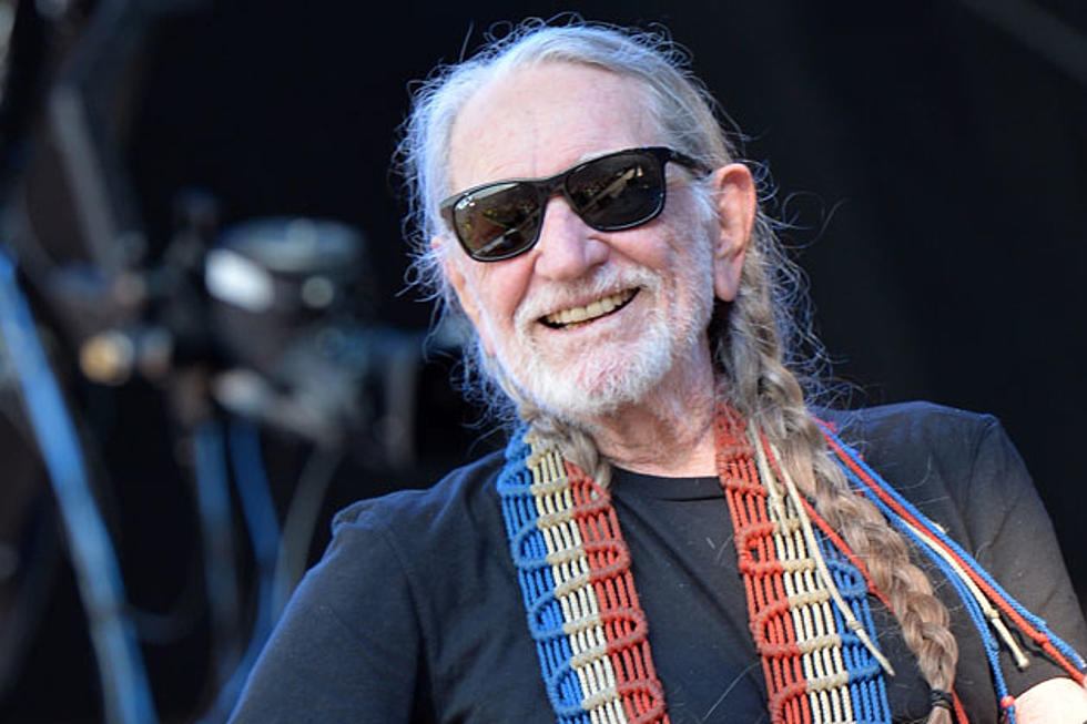 Willie Nelson, ‘Family Bible’ for ‘Angels Sing’ – Exclusive Premiere [Listen]