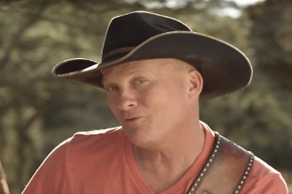 Kevin Fowler's 'Love Song' Video Showcases Texas-Style Romance