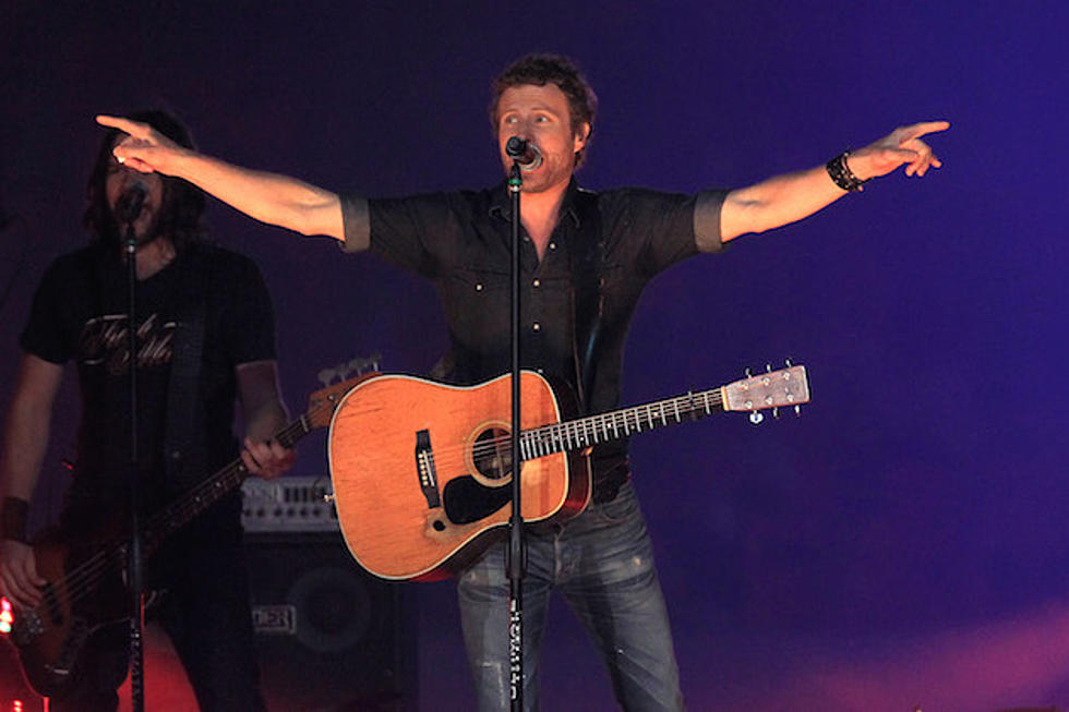 Dierks Bentley Nabs Eleventh Career No. 1 Hit With &#8216;I Hold On&#8217;