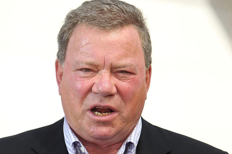 William Shatner ‘Sings’ Luke Bryan’s ‘Country Girl (Shake It for Me)’ (AUDIO)