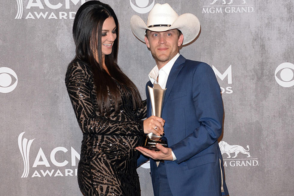 Justin Moore Says Wife Kate Having a Rough Pregnancy