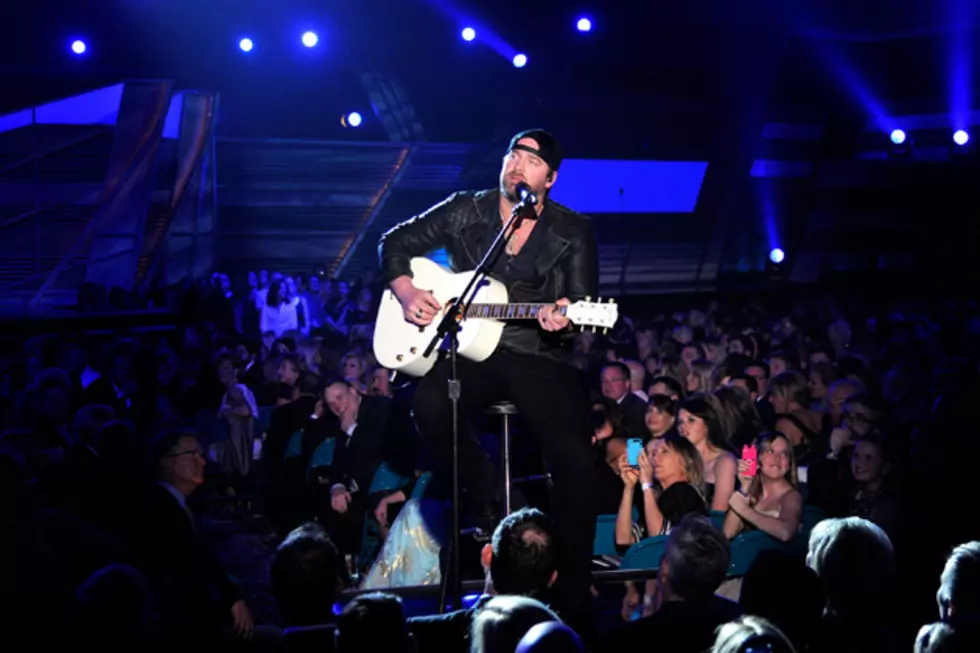 Lee Brice Delivers Raw Solo Performance of &#8216;I Drive Your Truck&#8217; at 2014 ACMs
