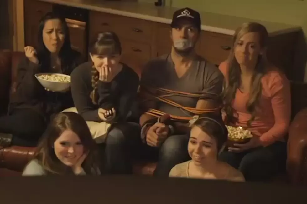 Luke Bryan Crashes Girls Night in Hilarious ACMs Video