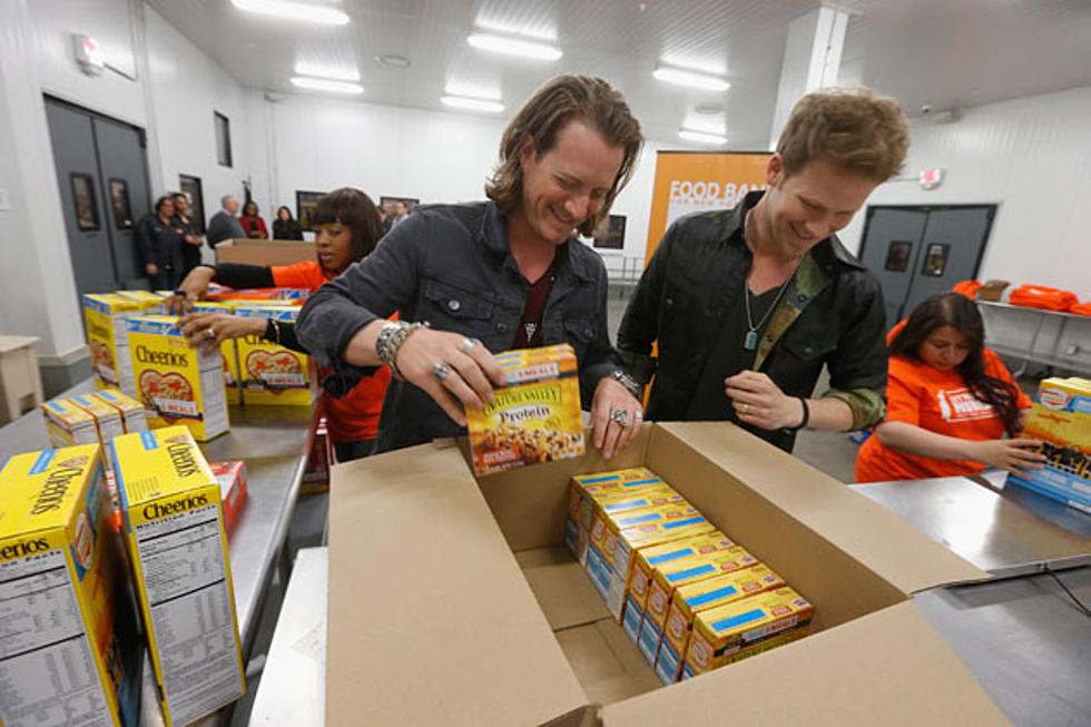 Florida Georgia Line Visit Food Bank For New York City [Pictures]
