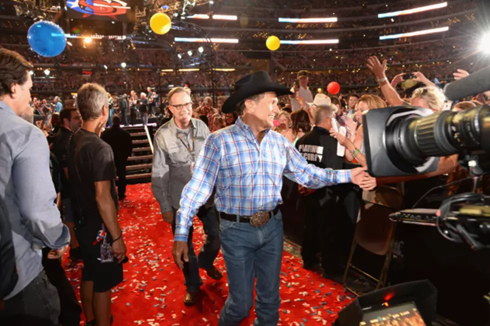 Strait's finale