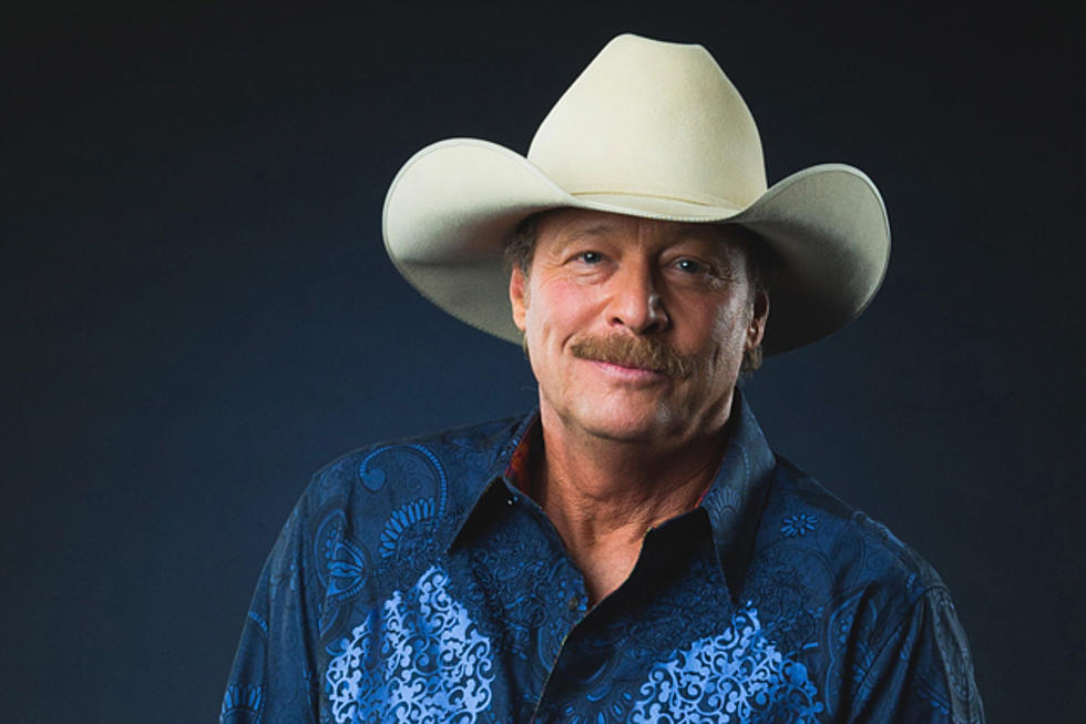 Alan Jackson 25 Years of Keepin’ It Country Exhibit Coming to Country Music Hall of Fame
