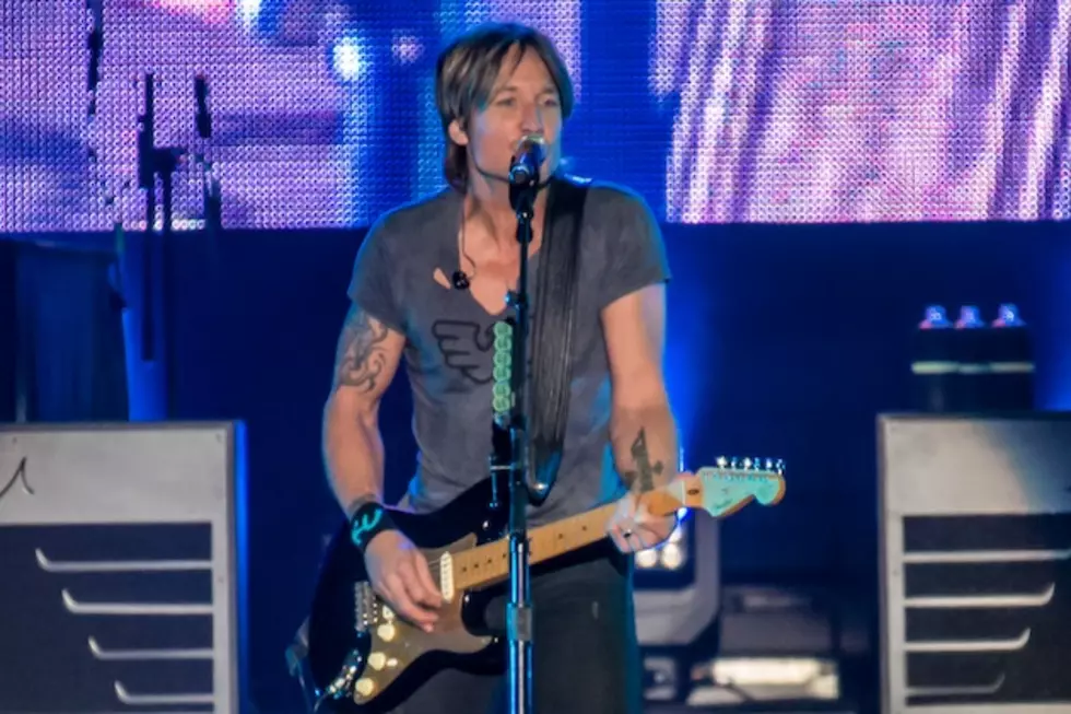 Keith Urban Takes the Ice Bucket Challenge for ALS [Watch]