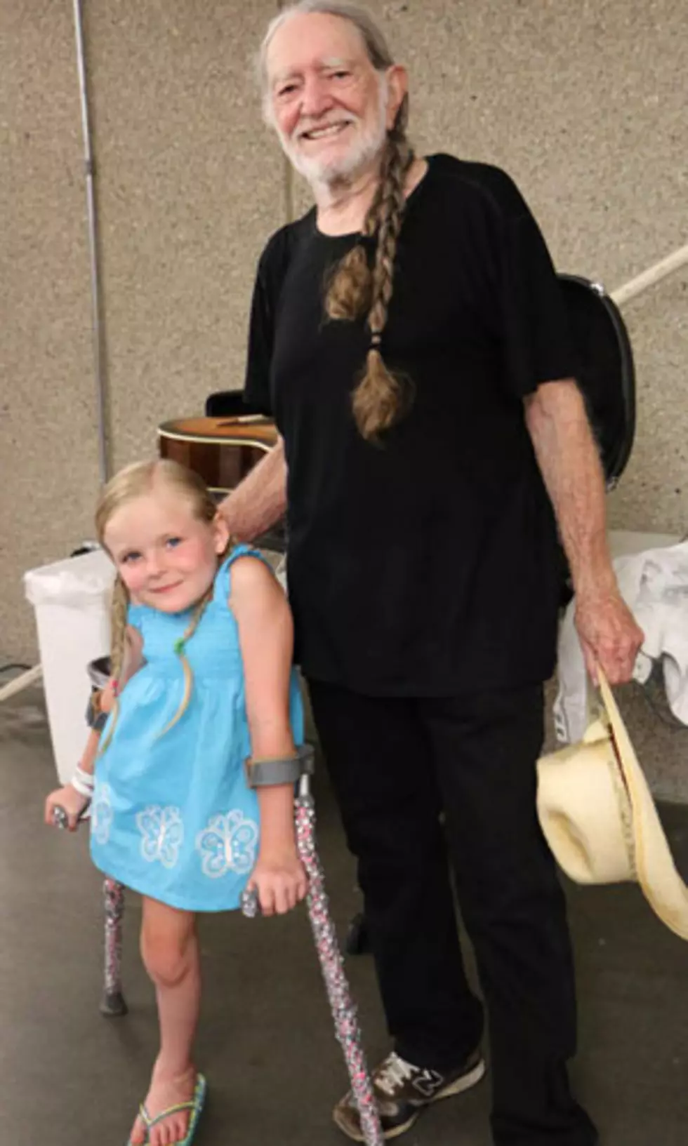 Willie Nelson Makes Special Little Girl&#8217;s Dream Come True