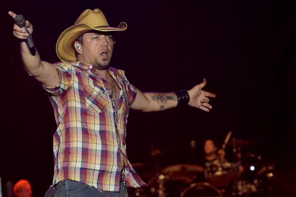 Jason Aldean Backpedals Away From Stage Crasher, And It&#8217;s Hilarious [Watch]