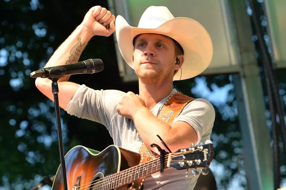 Justin Moore Off To Hawaii For Time Alone With His Wife