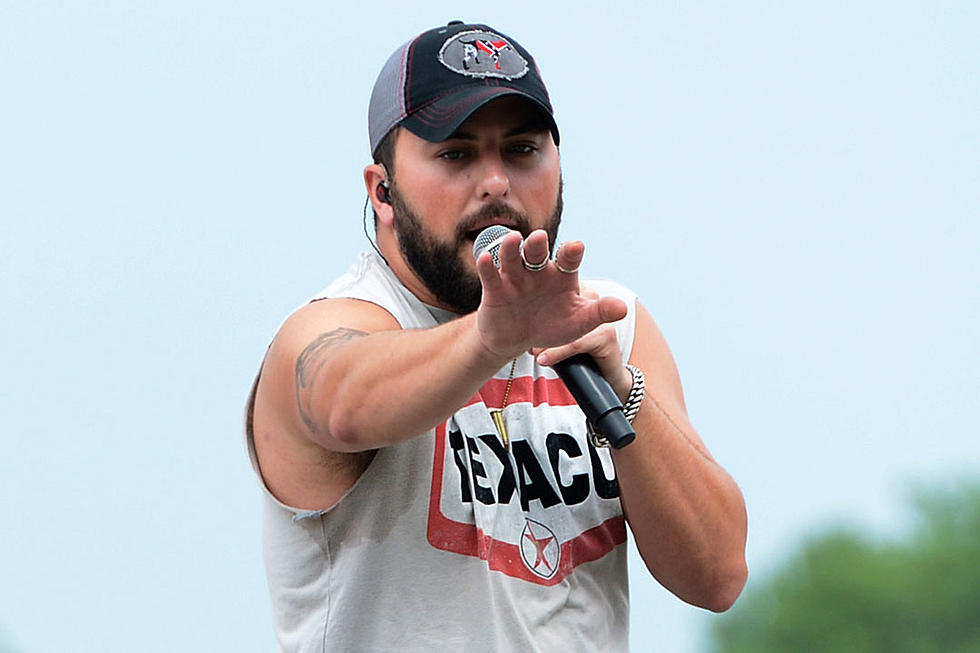 Tyler Farr Insists Blake's Hunting Camp Is 'Jurassic Park'