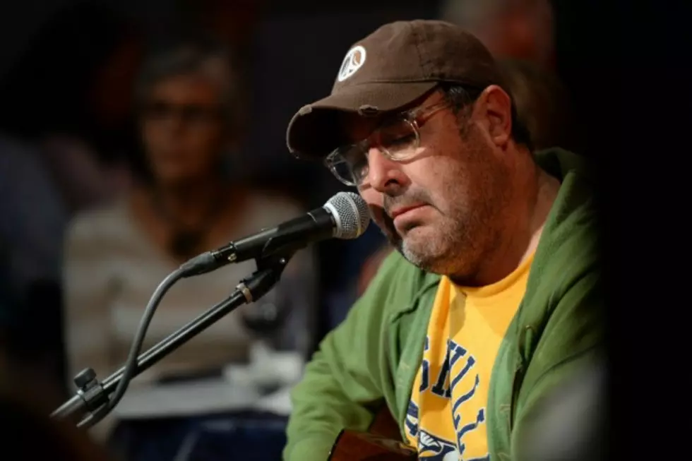 Vince Gill, the Nashville Predators&#8217; Newest Commentator