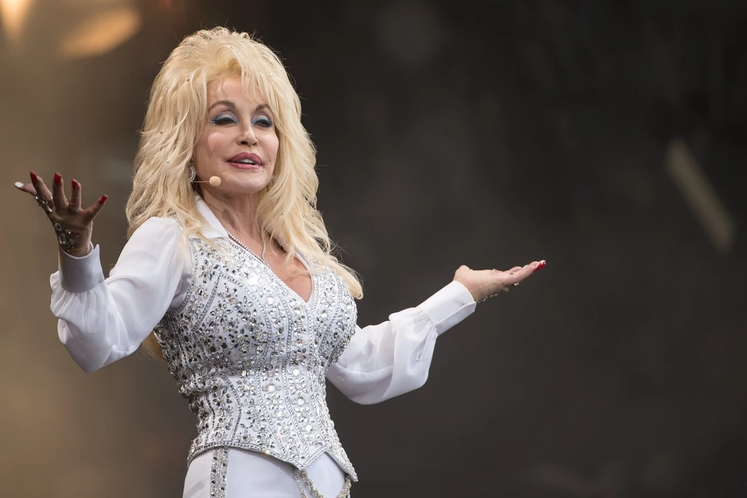 Brobrygge Let forælder Dolly Parton News
