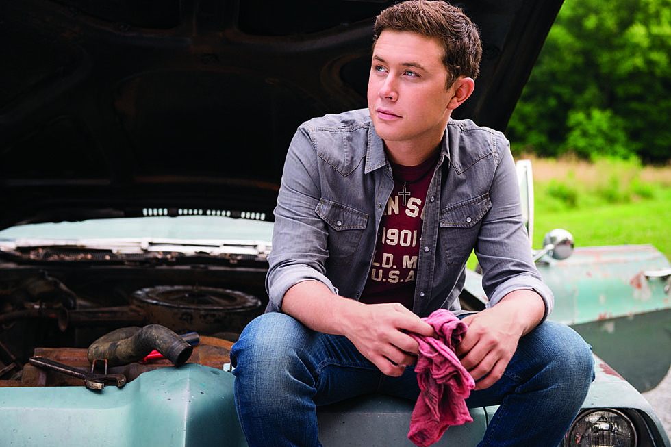 Scotty McCreery Celebrates Turning 21 by Helping Others